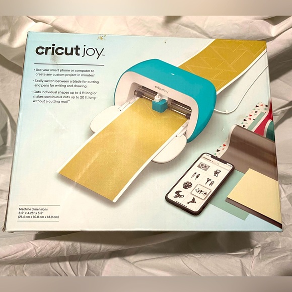 Cricut Other - Cricut Joy Smart Cutting Machine